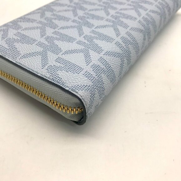 Michael Kors Jet Set Signature Baby Blue Coated Canvas Continental Wallet - Picture 8 of 10